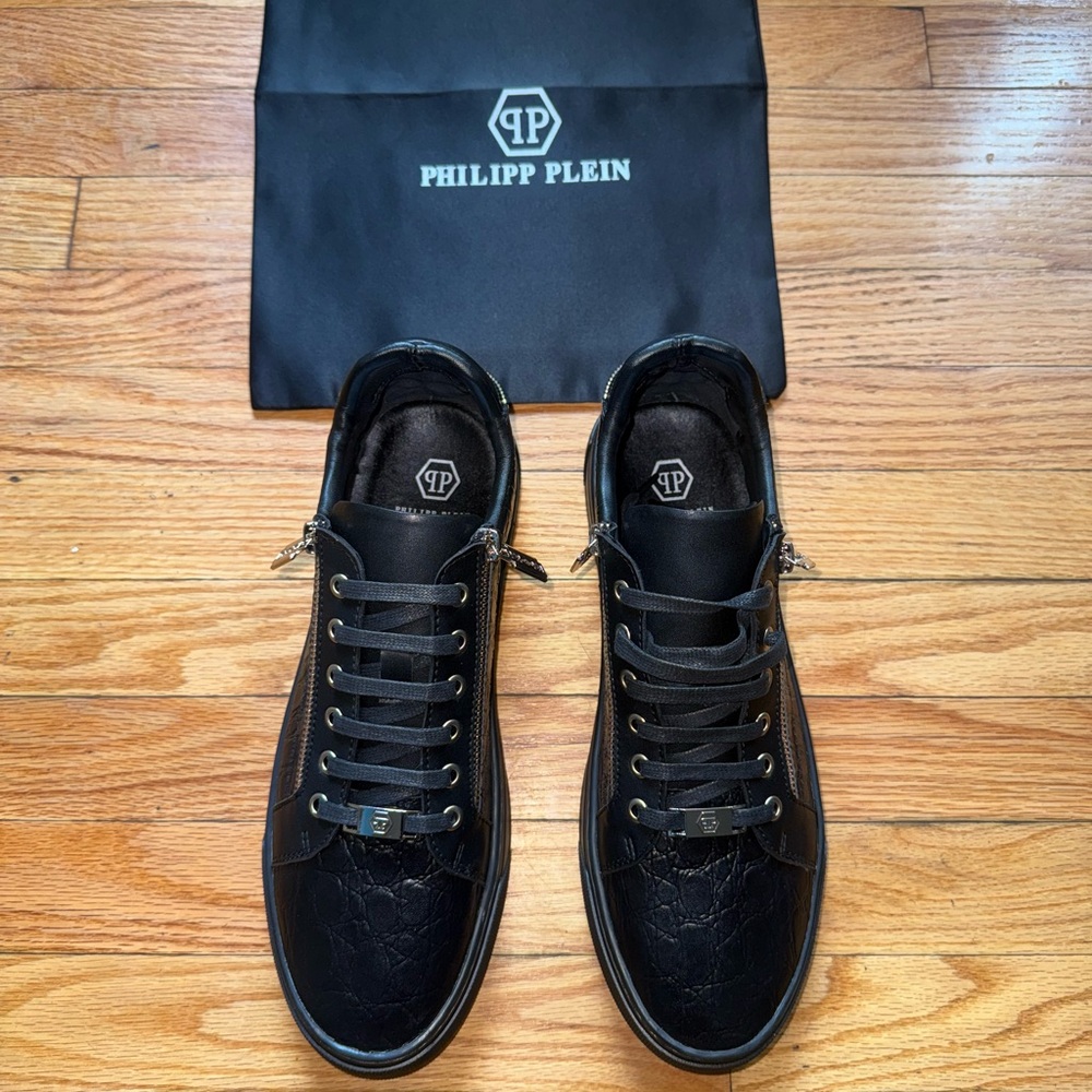 Philipp Plein Black Leather Sneakers